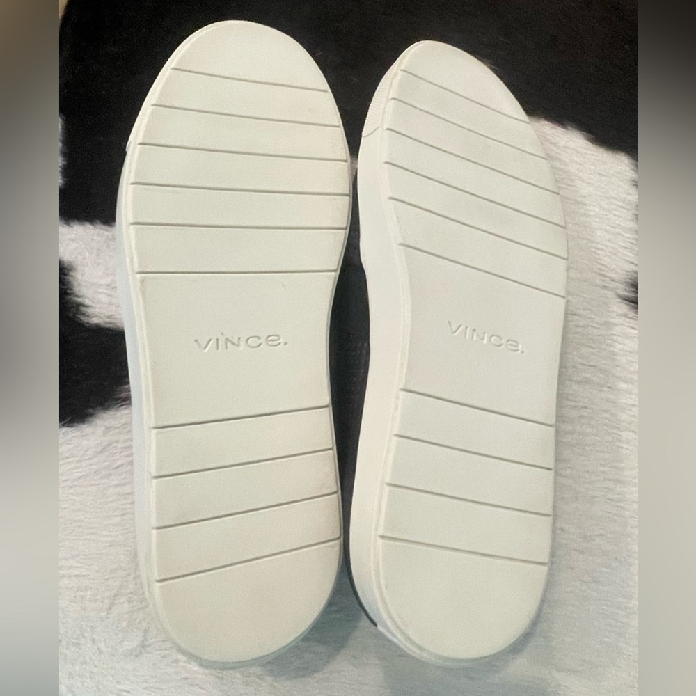 Vince Blair Perforated Leather Slip On Sneakers 6.5 size Black Skater comfy EUC - Picture 5 of 5